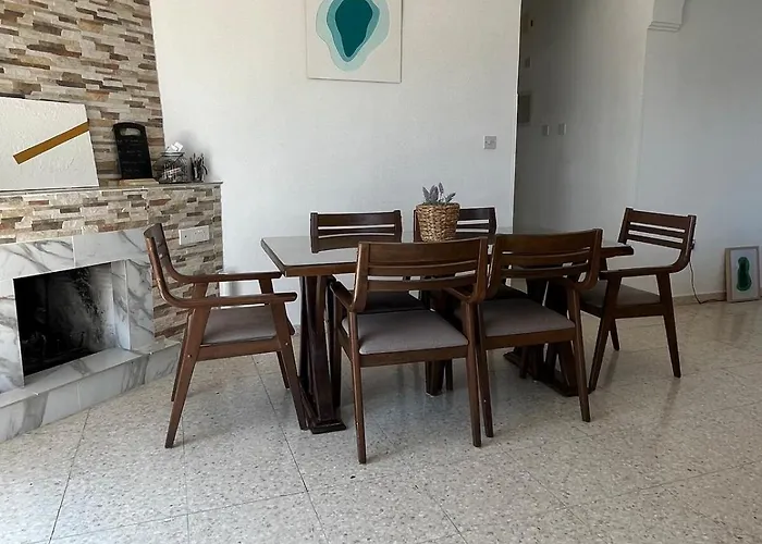 Apartamento Huge Terrace In Peaceful Oroklini